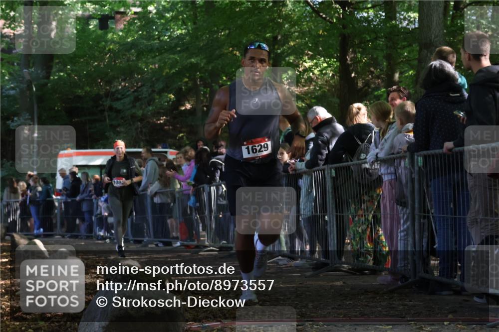 28.09.2025 - 33. Volkslauf durch das schöne Alstertal Strokosch-Dieckow http://msf.ph/oto/8973557 28.09.2025 12:19:35 Ziel 1087, 1629 meine-sportfotos.de