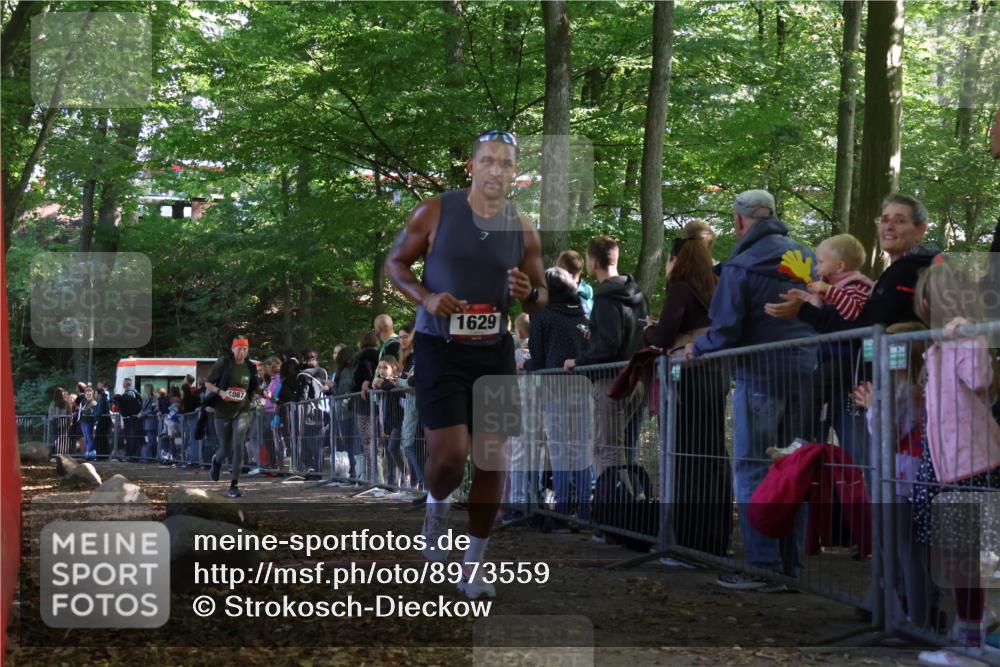 28.09.2025 - 33. Volkslauf durch das schöne Alstertal Strokosch-Dieckow http://msf.ph/oto/8973559 28.09.2025 12:19:36 Ziel 1087, 1629 meine-sportfotos.de