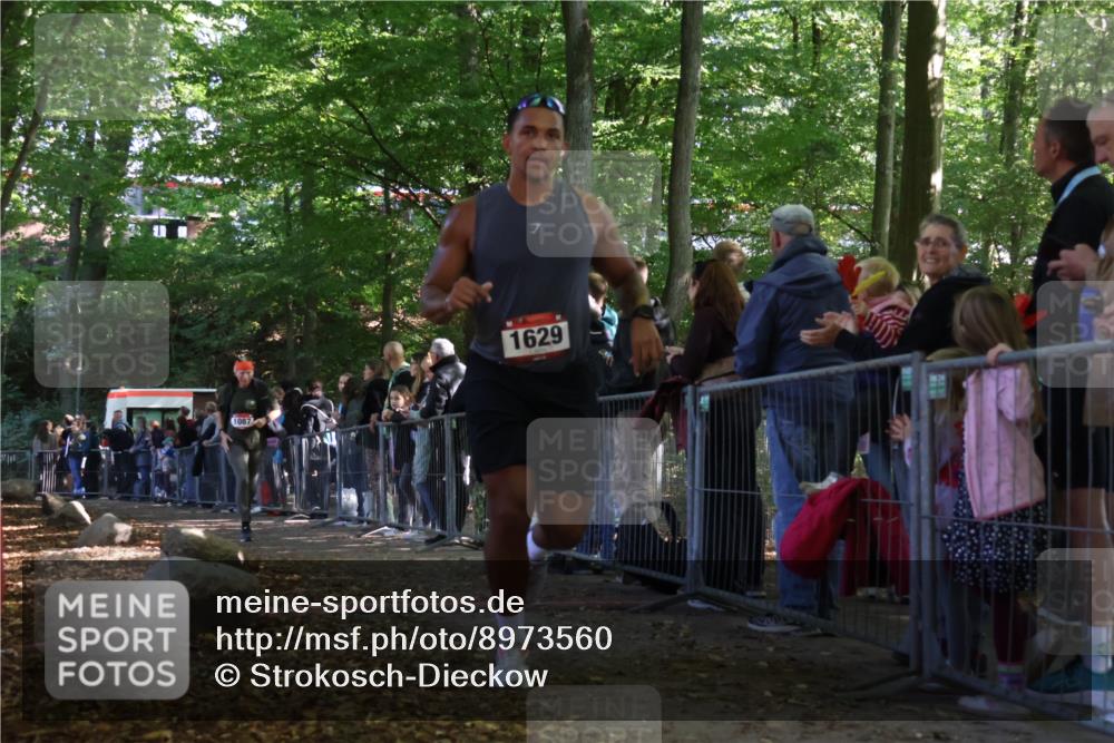 28.09.2025 - 33. Volkslauf durch das schöne Alstertal Strokosch-Dieckow http://msf.ph/oto/8973560 28.09.2025 12:19:37 Ziel 1087, 1629 meine-sportfotos.de