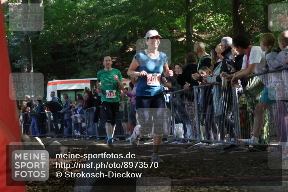 28.09.2025 - 33. Volkslauf durch das schöne Alstertal Strokosch-Dieckow http://msf.ph/oto/8973570 28.09.2025 12:19:49 Ziel 2011, 2154 meine-sportfotos.de
