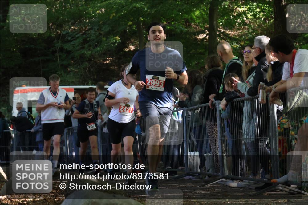 28.09.2025 - 33. Volkslauf durch das schöne Alstertal Strokosch-Dieckow http://msf.ph/oto/8973581 28.09.2025 12:19:57 Ziel 1079, 2421, 2993 meine-sportfotos.de