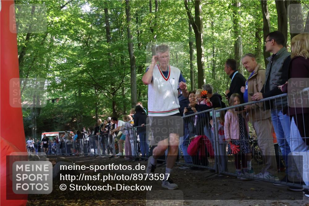 28.09.2025 - 33. Volkslauf durch das schöne Alstertal Strokosch-Dieckow http://msf.ph/oto/8973597 28.09.2025 12:20:04 Ziel 2252, 2582 meine-sportfotos.de