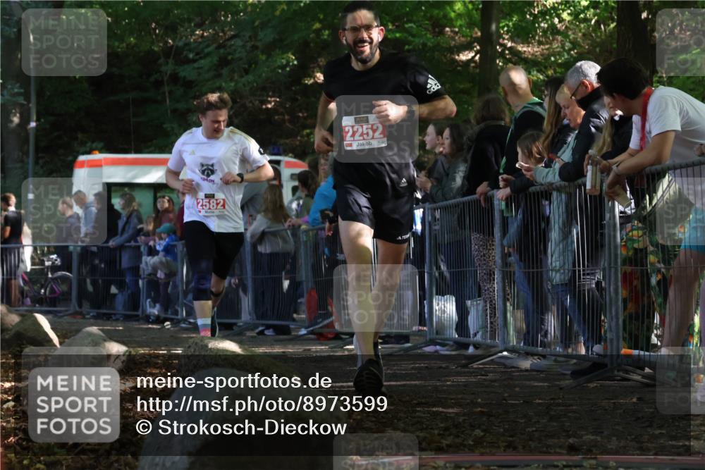 28.09.2025 - 33. Volkslauf durch das schöne Alstertal Strokosch-Dieckow http://msf.ph/oto/8973599 28.09.2025 12:20:09 Ziel 2252, 2582 meine-sportfotos.de