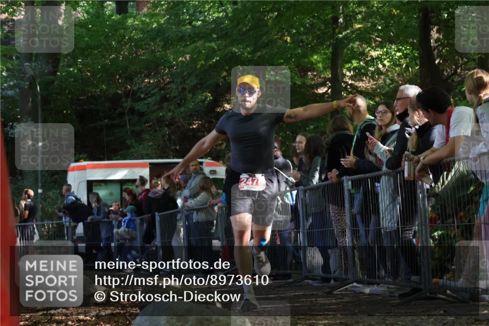 28.09.2025 - 33. Volkslauf durch das schöne Alstertal Strokosch-Dieckow http://msf.ph/oto/8973610 28.09.2025 12:20:23 Ziel 2476 meine-sportfotos.de