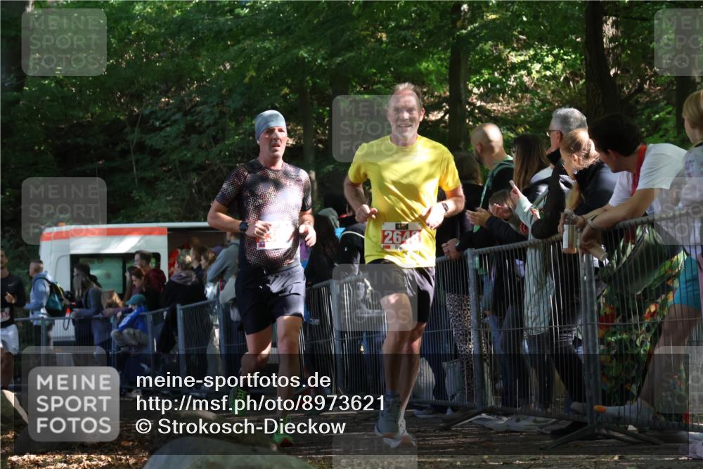 28.09.2025 - 33. Volkslauf durch das schöne Alstertal Strokosch-Dieckow http://msf.ph/oto/8973621 28.09.2025 12:20:33 Ziel 2157, 2309, 2648 meine-sportfotos.de