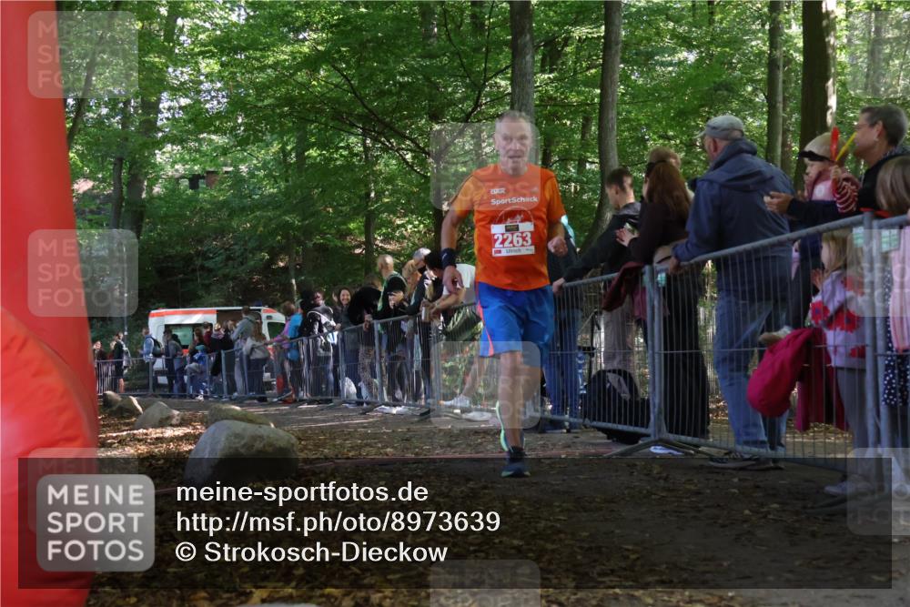 28.09.2025 - 33. Volkslauf durch das schöne Alstertal Strokosch-Dieckow http://msf.ph/oto/8973639 28.09.2025 12:20:51 Ziel 2263 meine-sportfotos.de