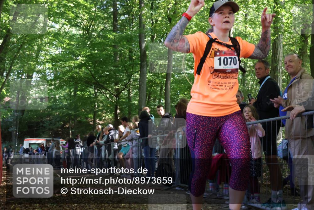 28.09.2025 - 33. Volkslauf durch das schöne Alstertal Strokosch-Dieckow http://msf.ph/oto/8973659 28.09.2025 12:21:43 Ziel  meine-sportfotos.de