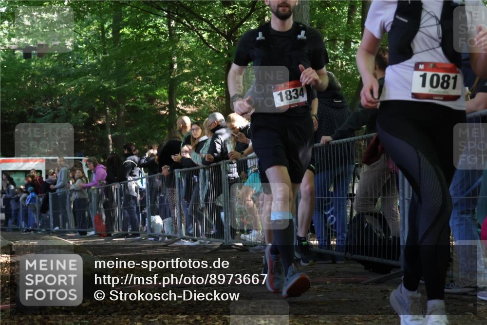 28.09.2025 - 33. Volkslauf durch das schöne Alstertal Strokosch-Dieckow http://msf.ph/oto/8973667 28.09.2025 12:21:58 Ziel 1834, 2431 meine-sportfotos.de