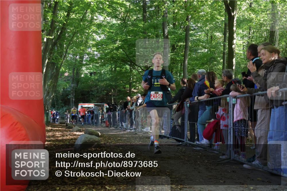 28.09.2025 - 33. Volkslauf durch das schöne Alstertal Strokosch-Dieckow http://msf.ph/oto/8973685 28.09.2025 12:22:32 Ziel 1736, 2150, 2196 meine-sportfotos.de