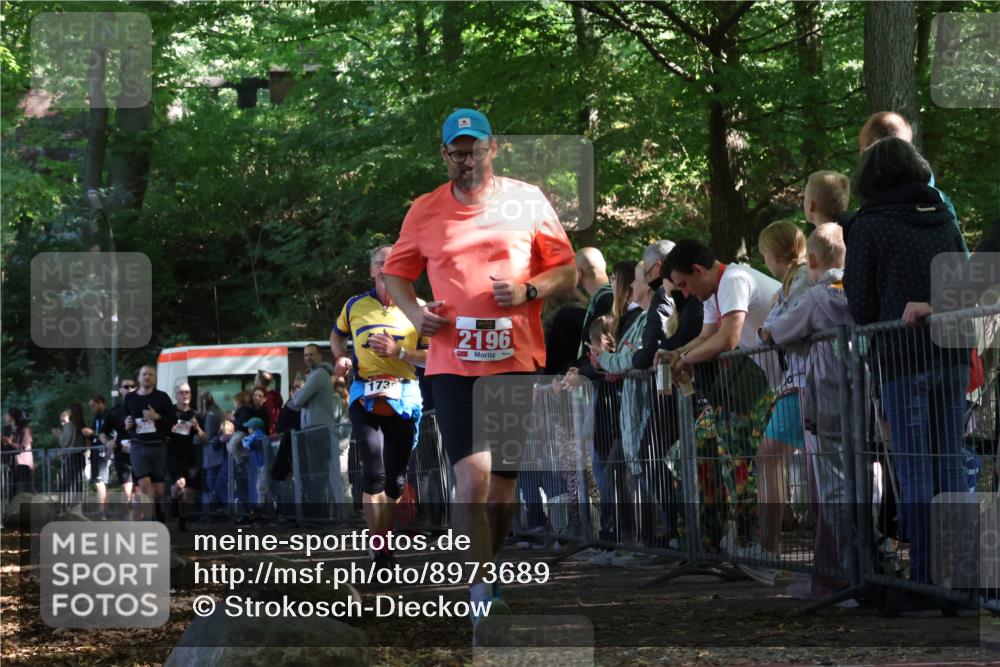 28.09.2025 - 33. Volkslauf durch das schöne Alstertal Strokosch-Dieckow http://msf.ph/oto/8973689 28.09.2025 12:22:39 Ziel 1736, 2196, 2288, 2523, 2568 meine-sportfotos.de