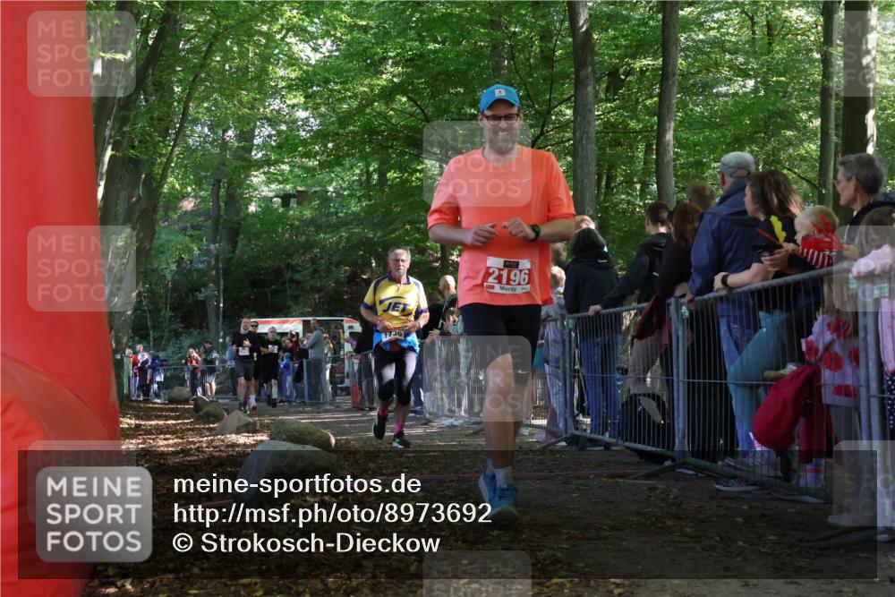 28.09.2025 - 33. Volkslauf durch das schöne Alstertal Strokosch-Dieckow http://msf.ph/oto/8973692 28.09.2025 12:22:40 Ziel 1736, 2196, 2288, 2523, 2568 meine-sportfotos.de