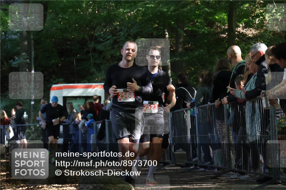 28.09.2025 - 33. Volkslauf durch das schöne Alstertal Strokosch-Dieckow http://msf.ph/oto/8973700 28.09.2025 12:22:44 Ziel 2288, 2457, 2523, 2568 meine-sportfotos.de