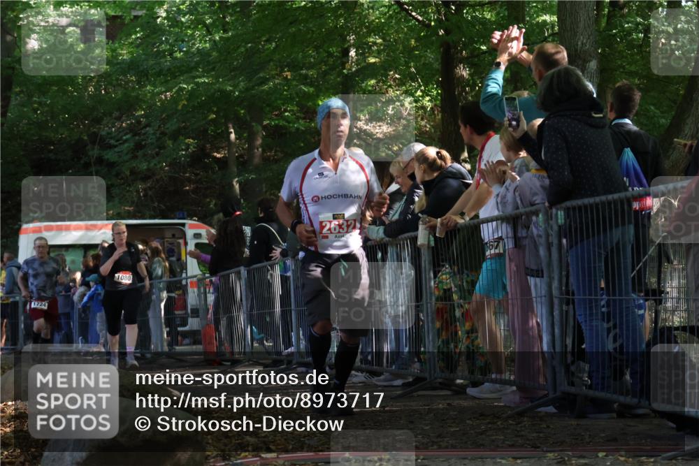 28.09.2025 - 33. Volkslauf durch das schöne Alstertal Strokosch-Dieckow http://msf.ph/oto/8973717 28.09.2025 12:23:00 Ziel 1080, 1724, 2632 meine-sportfotos.de