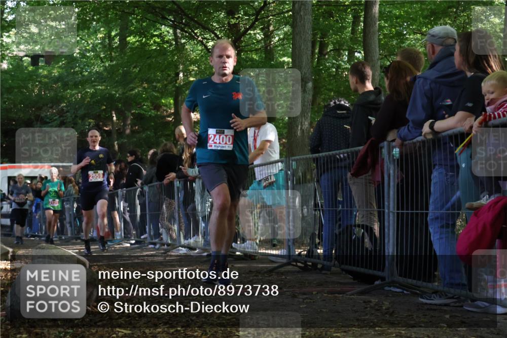 28.09.2025 - 33. Volkslauf durch das schöne Alstertal Strokosch-Dieckow http://msf.ph/oto/8973738 28.09.2025 12:23:14 Ziel 1097, 2131, 2400, 2559 meine-sportfotos.de