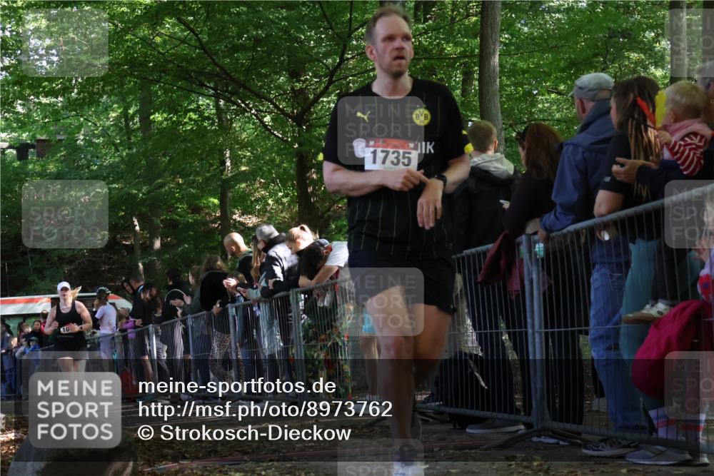 28.09.2025 - 33. Volkslauf durch das schöne Alstertal Strokosch-Dieckow http://msf.ph/oto/8973762 28.09.2025 12:23:36 Ziel 1072, 1735 meine-sportfotos.de