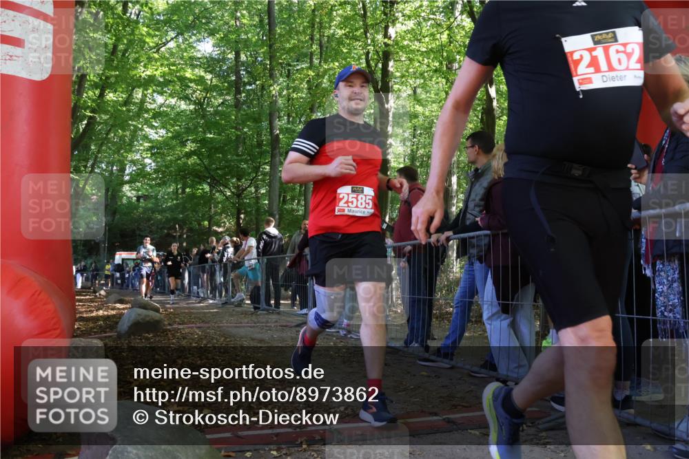 28.09.2025 - 33. Volkslauf durch das schöne Alstertal Strokosch-Dieckow http://msf.ph/oto/8973862 28.09.2025 12:25:25 Ziel 1083, 1742, 2569 meine-sportfotos.de