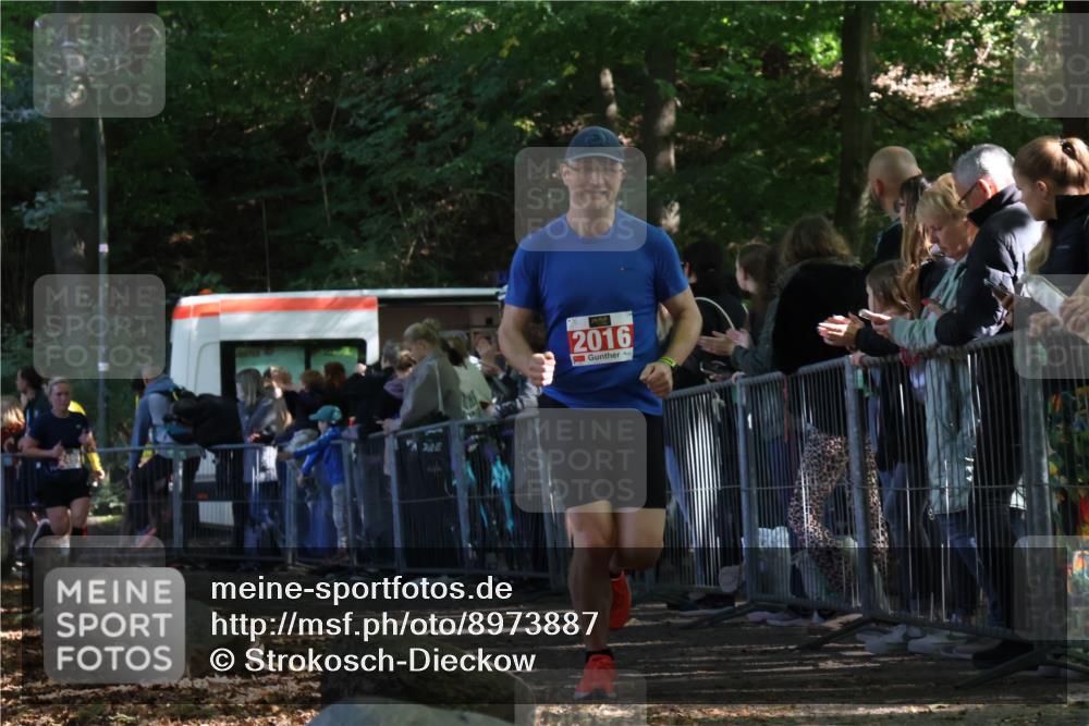 28.09.2025 - 33. Volkslauf durch das schöne Alstertal Strokosch-Dieckow http://msf.ph/oto/8973887 28.09.2025 12:26:04 Ziel 2016, 2499 meine-sportfotos.de