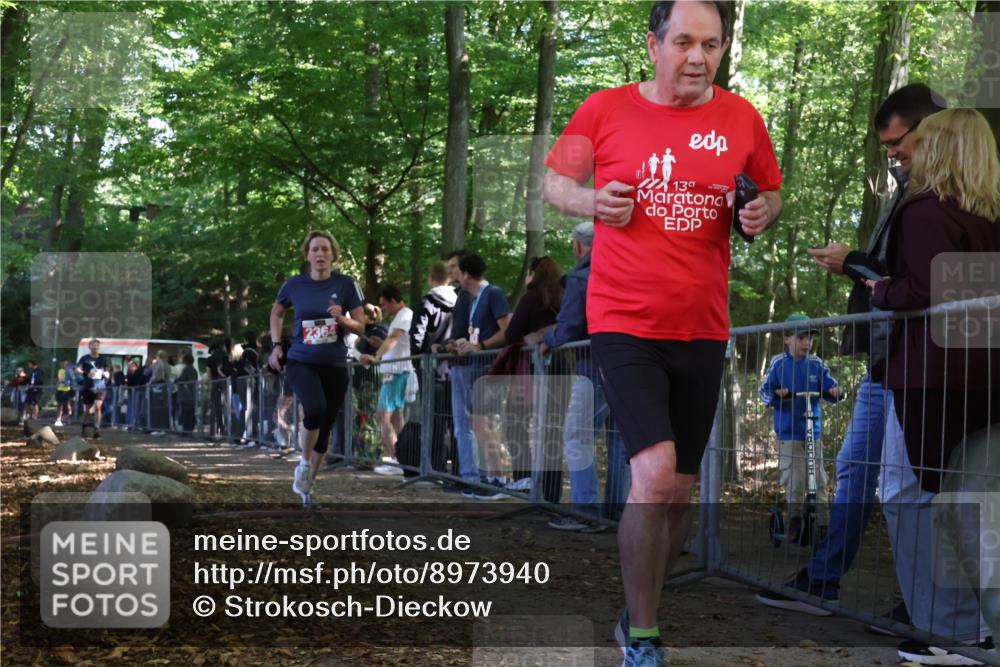 28.09.2025 - 33. Volkslauf durch das schöne Alstertal Strokosch-Dieckow http://msf.ph/oto/8973940 28.09.2025 12:26:43 Ziel 2208, 2364 meine-sportfotos.de