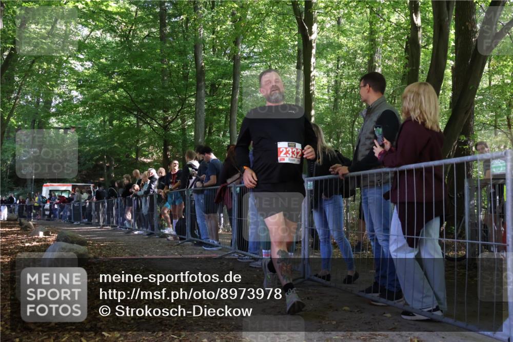28.09.2025 - 33. Volkslauf durch das schöne Alstertal Strokosch-Dieckow http://msf.ph/oto/8973978 28.09.2025 12:27:56 Ziel  meine-sportfotos.de