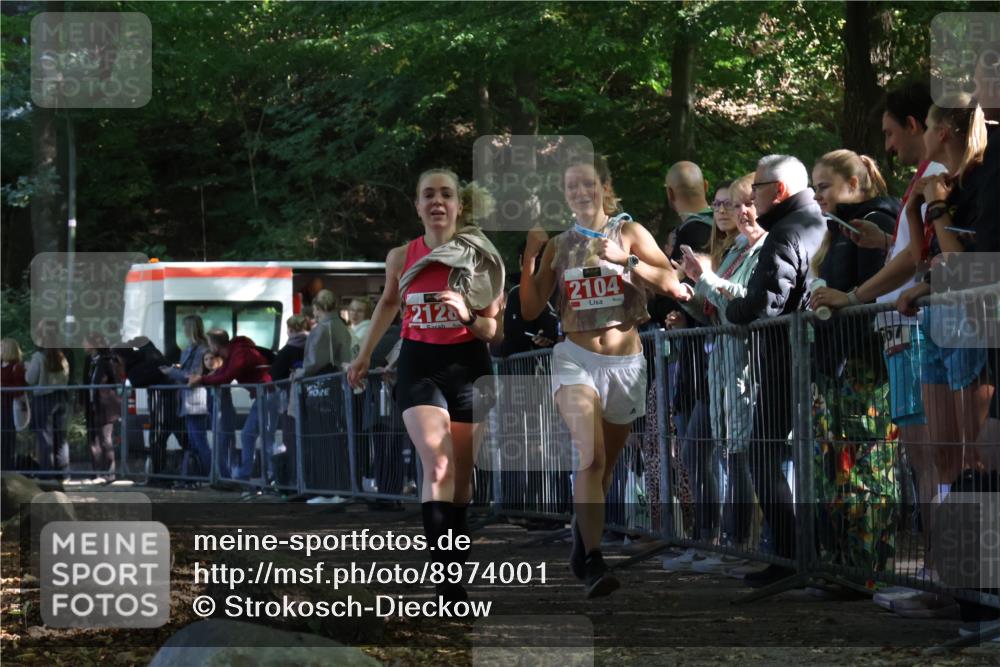 28.09.2025 - 33. Volkslauf durch das schöne Alstertal Strokosch-Dieckow http://msf.ph/oto/8974001 28.09.2025 12:28:27 Ziel 2128 meine-sportfotos.de