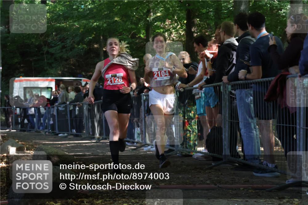28.09.2025 - 33. Volkslauf durch das schöne Alstertal Strokosch-Dieckow http://msf.ph/oto/8974003 28.09.2025 12:28:28 Ziel 2128 meine-sportfotos.de