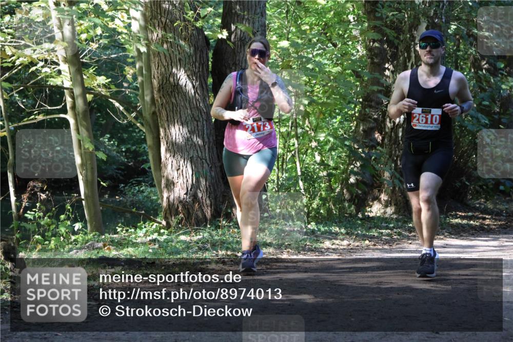 28.09.2025 - 33. Volkslauf durch das schöne Alstertal Strokosch-Dieckow http://msf.ph/oto/8974013 28.09.2025 12:32:44 Laufen 2173, 2610 meine-sportfotos.de