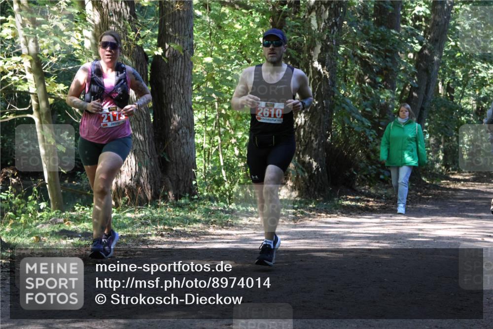 28.09.2025 - 33. Volkslauf durch das schöne Alstertal Strokosch-Dieckow http://msf.ph/oto/8974014 28.09.2025 12:32:44 Laufen 2175, 2610 meine-sportfotos.de