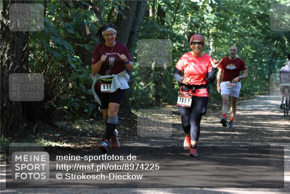 28.09.2025 - 33. Volkslauf durch das schöne Alstertal Strokosch-Dieckow http://msf.ph/oto/8974225 28.09.2025 12:38:23 Laufen 116, 2179 meine-sportfotos.de
