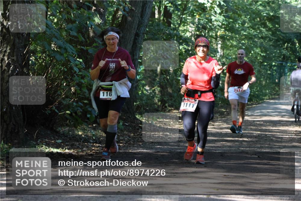 28.09.2025 - 33. Volkslauf durch das schöne Alstertal Strokosch-Dieckow http://msf.ph/oto/8974226 28.09.2025 12:38:23 Laufen 116, 1111, 217 meine-sportfotos.de