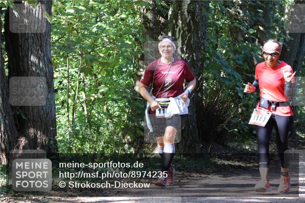 28.09.2025 - 33. Volkslauf durch das schöne Alstertal Strokosch-Dieckow http://msf.ph/oto/8974235 28.09.2025 12:38:25 Laufen 110 meine-sportfotos.de