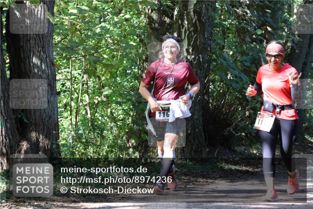 28.09.2025 - 33. Volkslauf durch das schöne Alstertal Strokosch-Dieckow http://msf.ph/oto/8974236 28.09.2025 12:38:25 Laufen 116 meine-sportfotos.de