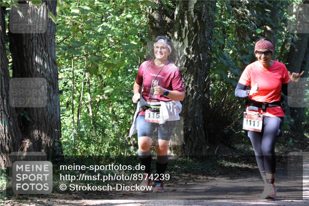 28.09.2025 - 33. Volkslauf durch das schöne Alstertal Strokosch-Dieckow http://msf.ph/oto/8974239 28.09.2025 12:38:26 Laufen 116, 1111 meine-sportfotos.de