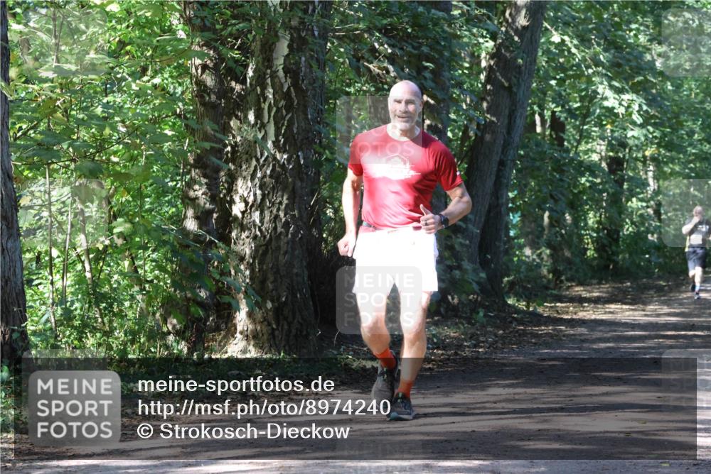 28.09.2025 - 33. Volkslauf durch das schöne Alstertal Strokosch-Dieckow http://msf.ph/oto/8974240 28.09.2025 12:38:32 Laufen  meine-sportfotos.de