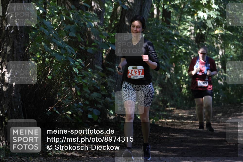 28.09.2025 - 33. Volkslauf durch das schöne Alstertal Strokosch-Dieckow http://msf.ph/oto/8974315 28.09.2025 12:41:00 Laufen 2437, 1109 meine-sportfotos.de