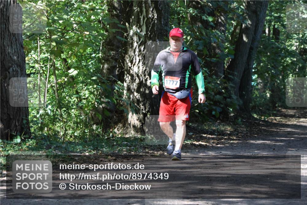 28.09.2025 - 33. Volkslauf durch das schöne Alstertal Strokosch-Dieckow http://msf.ph/oto/8974349 28.09.2025 12:42:05 Laufen 1777 meine-sportfotos.de