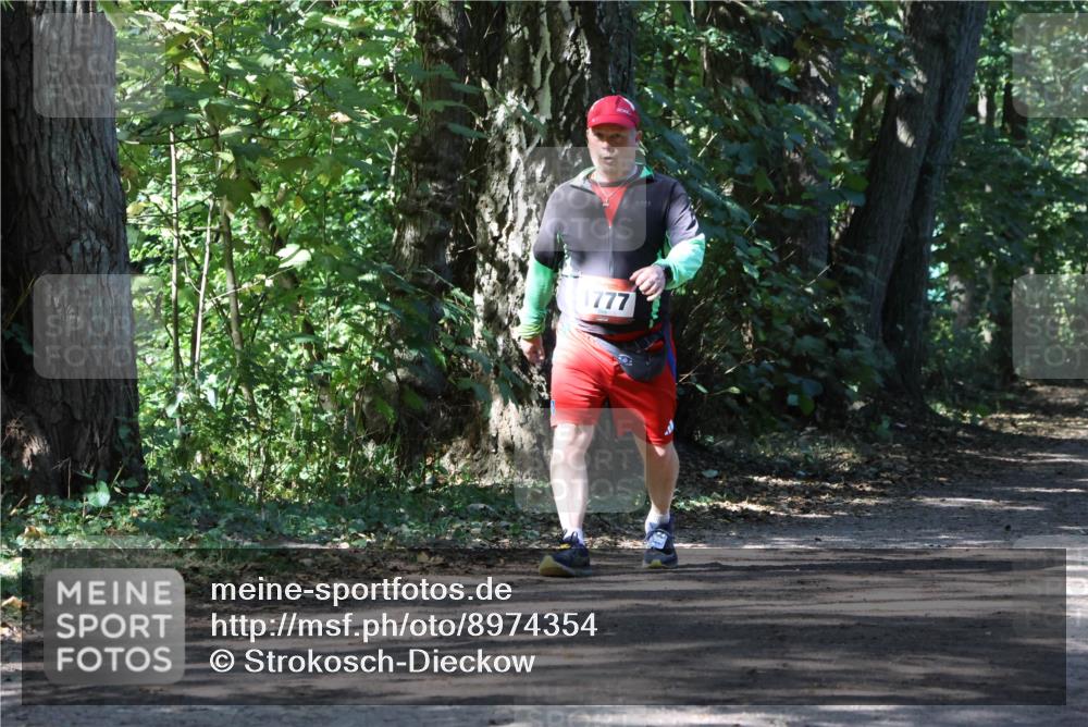 28.09.2025 - 33. Volkslauf durch das schöne Alstertal Strokosch-Dieckow http://msf.ph/oto/8974354 28.09.2025 12:42:06 Laufen 1777 meine-sportfotos.de