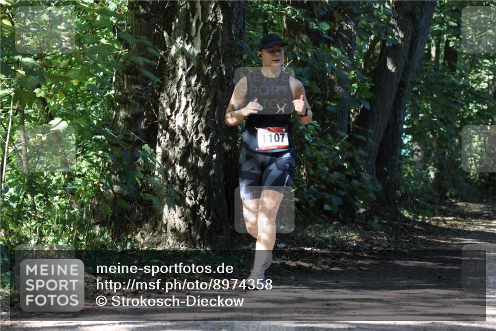 28.09.2025 - 33. Volkslauf durch das schöne Alstertal Strokosch-Dieckow http://msf.ph/oto/8974358 28.09.2025 12:42:17 Laufen 1107 meine-sportfotos.de