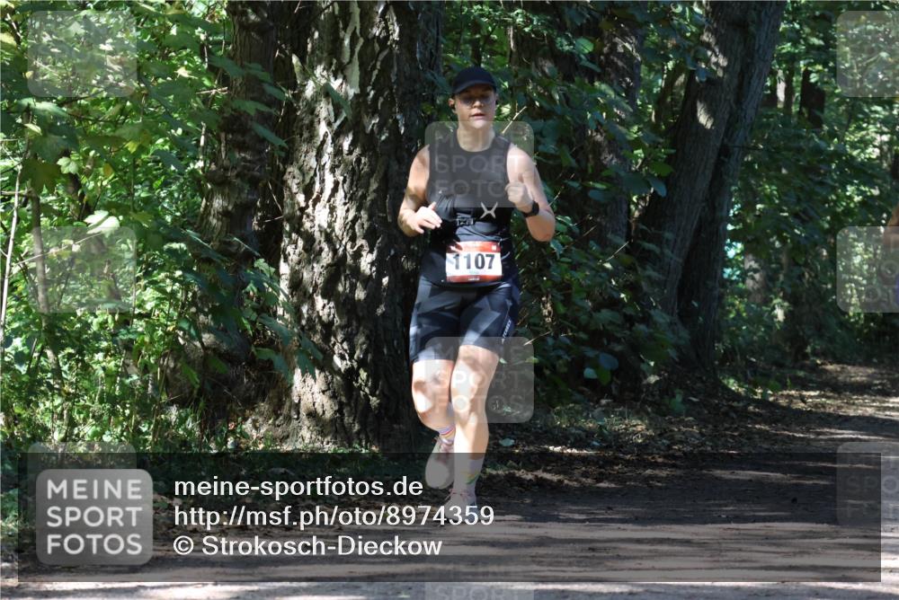 28.09.2025 - 33. Volkslauf durch das schöne Alstertal Strokosch-Dieckow http://msf.ph/oto/8974359 28.09.2025 12:42:17 Laufen 1107 meine-sportfotos.de