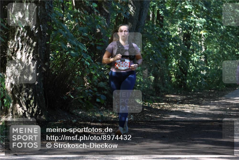 28.09.2025 - 33. Volkslauf durch das schöne Alstertal Strokosch-Dieckow http://msf.ph/oto/8974432 28.09.2025 12:44:14 Laufen 2609 meine-sportfotos.de