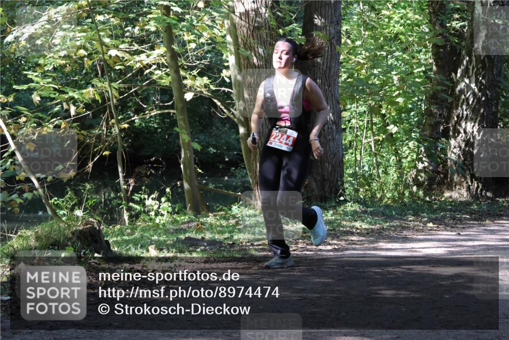 28.09.2025 - 33. Volkslauf durch das schöne Alstertal Strokosch-Dieckow http://msf.ph/oto/8974474 28.09.2025 12:45:25 Laufen 2244 meine-sportfotos.de