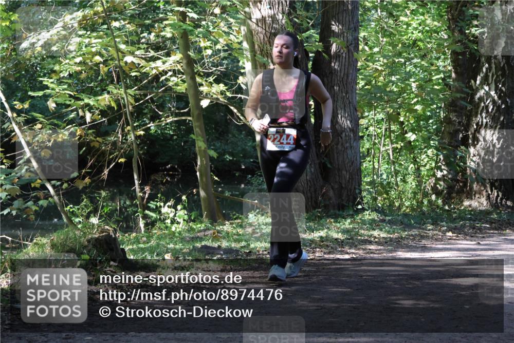 28.09.2025 - 33. Volkslauf durch das schöne Alstertal Strokosch-Dieckow http://msf.ph/oto/8974476 28.09.2025 12:45:25 Laufen 2244 meine-sportfotos.de