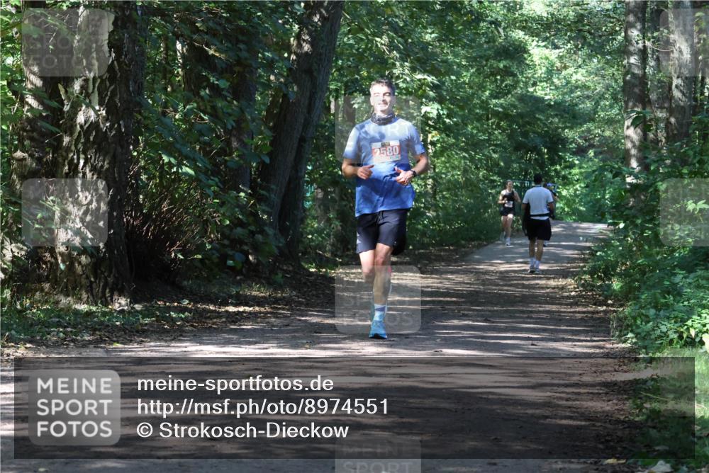 28.09.2025 - 33. Volkslauf durch das schöne Alstertal Strokosch-Dieckow http://msf.ph/oto/8974551 28.09.2025 12:49:12 Laufen 2580 meine-sportfotos.de