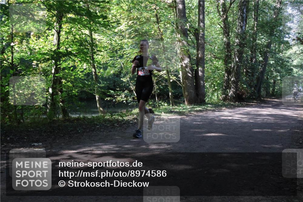 28.09.2025 - 33. Volkslauf durch das schöne Alstertal Strokosch-Dieckow http://msf.ph/oto/8974586 28.09.2025 12:49:37 Laufen 440 meine-sportfotos.de