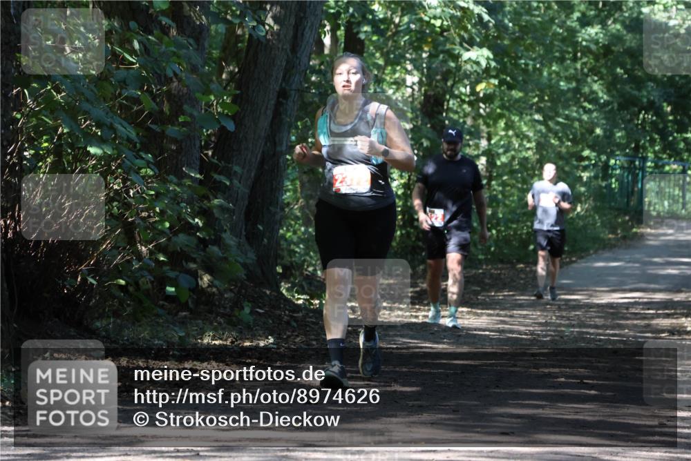 28.09.2025 - 33. Volkslauf durch das schöne Alstertal Strokosch-Dieckow http://msf.ph/oto/8974626 28.09.2025 12:51:48 Laufen  meine-sportfotos.de