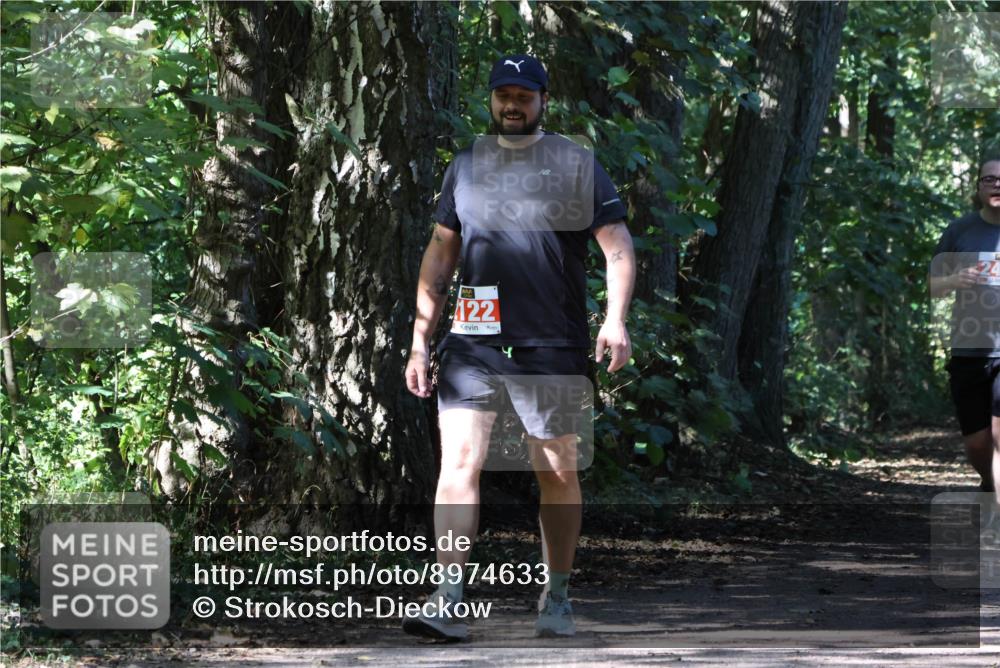 28.09.2025 - 33. Volkslauf durch das schöne Alstertal Strokosch-Dieckow http://msf.ph/oto/8974633 28.09.2025 12:52:00 Laufen 122 meine-sportfotos.de