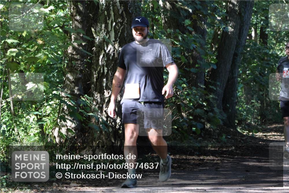 28.09.2025 - 33. Volkslauf durch das schöne Alstertal Strokosch-Dieckow http://msf.ph/oto/8974637 28.09.2025 12:52:01 Laufen 24 meine-sportfotos.de