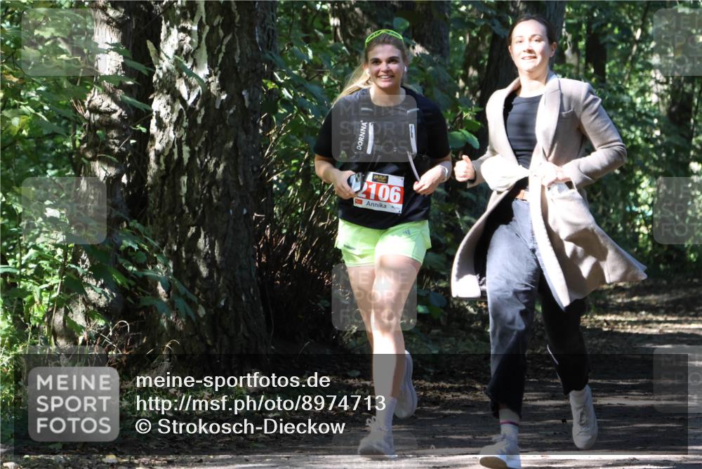 28.09.2025 - 33. Volkslauf durch das schöne Alstertal Strokosch-Dieckow http://msf.ph/oto/8974713 28.09.2025 12:58:18 Laufen 2106 meine-sportfotos.de