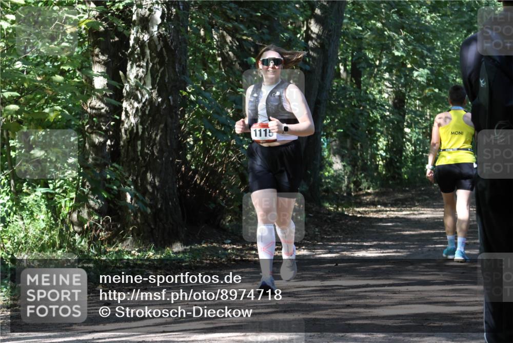 28.09.2025 - 33. Volkslauf durch das schöne Alstertal Strokosch-Dieckow http://msf.ph/oto/8974718 28.09.2025 12:58:34 Laufen 1115 meine-sportfotos.de