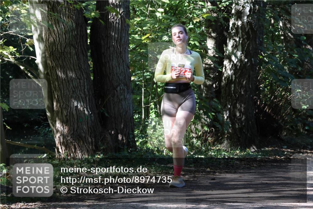 28.09.2025 - 33. Volkslauf durch das schöne Alstertal Strokosch-Dieckow http://msf.ph/oto/8974735 28.09.2025 12:58:57 Laufen 27 meine-sportfotos.de