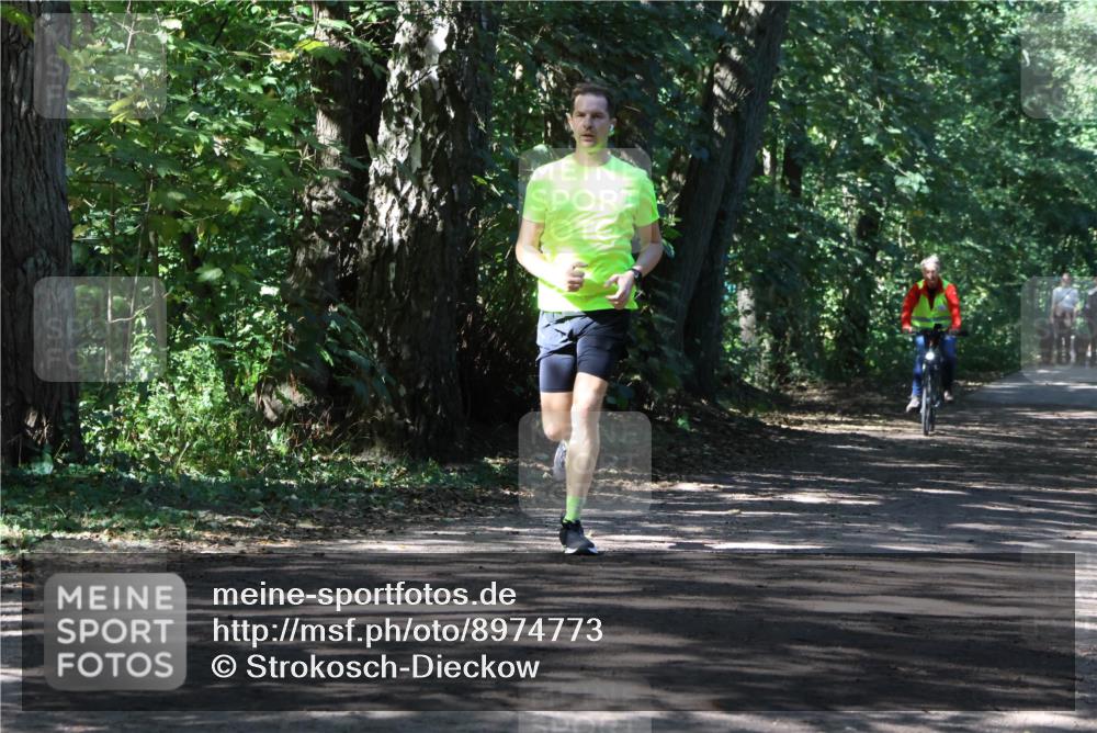 28.09.2025 - 33. Volkslauf durch das schöne Alstertal Strokosch-Dieckow http://msf.ph/oto/8974773 28.09.2025 13:01:15 Laufen  meine-sportfotos.de